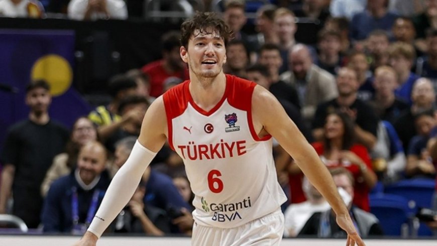 Cedi Osman'ın Kozmik Yolculuğu: Basketbol Kariyeri Yıldız Haritasında Gizli Mi?